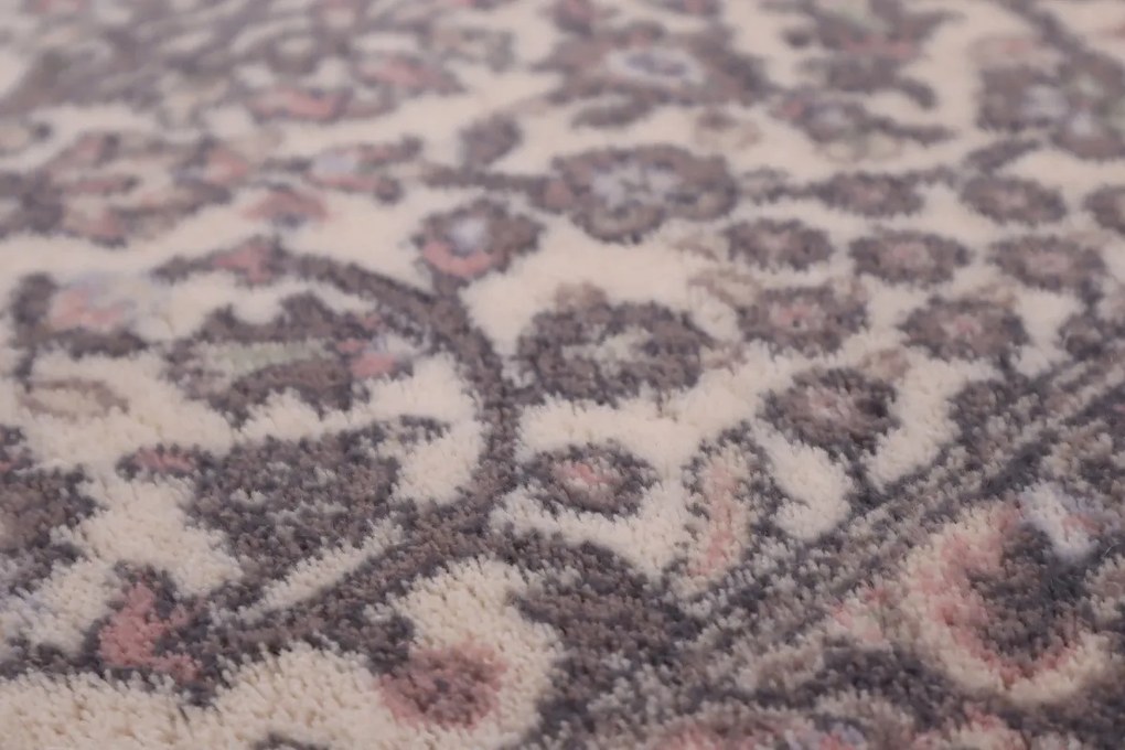 Agnella, Orientálny behúň na mieru Isfahan Forenza alabaster, šíre 80 cm, ružová, chodba / predsieň