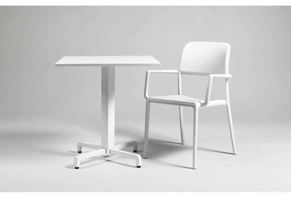 RIVA ARMCHAIR záhradná stolička s podrúčkami celeste