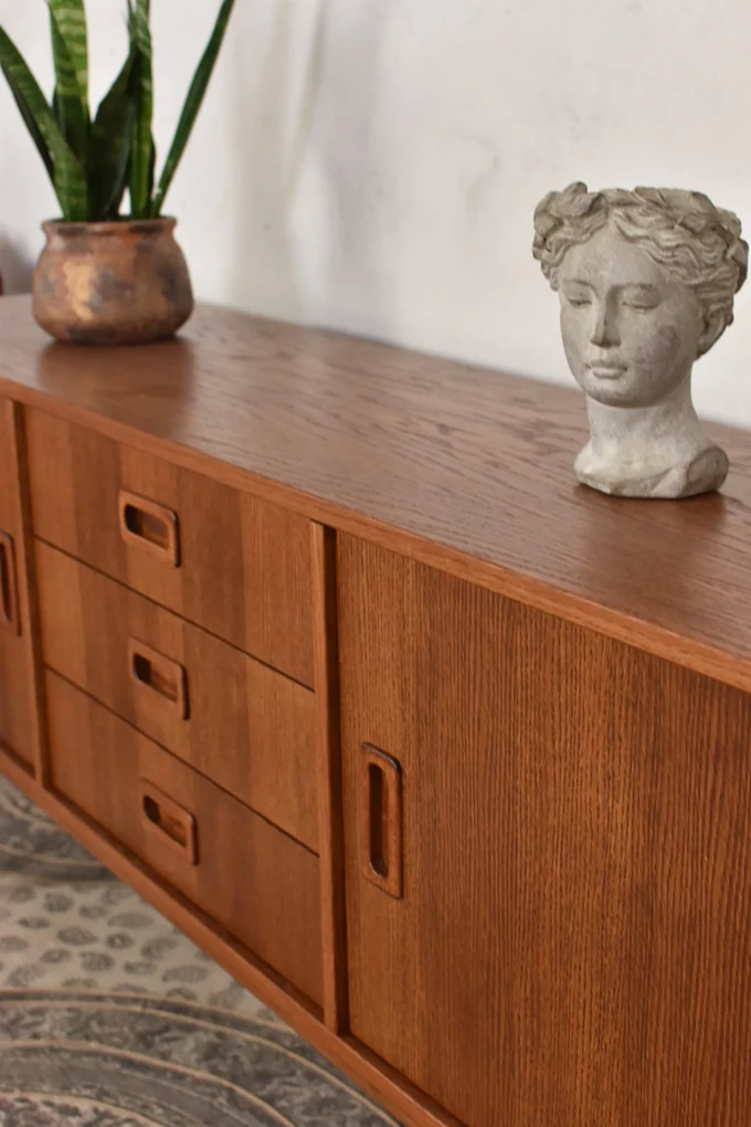 MOOD SELECTION Sideboard Delan ROZMER CM: Š-170 x H-40 cm x V-75 cm