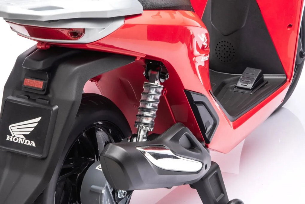 Ramiz Skúter Honda SH125i červený