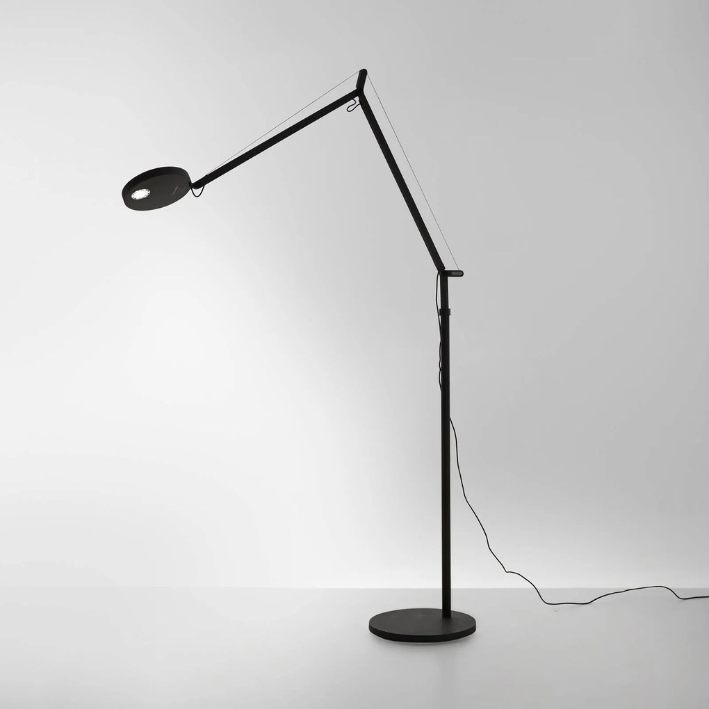 Artemide Demetra Reading stojaca LED 927 čierna