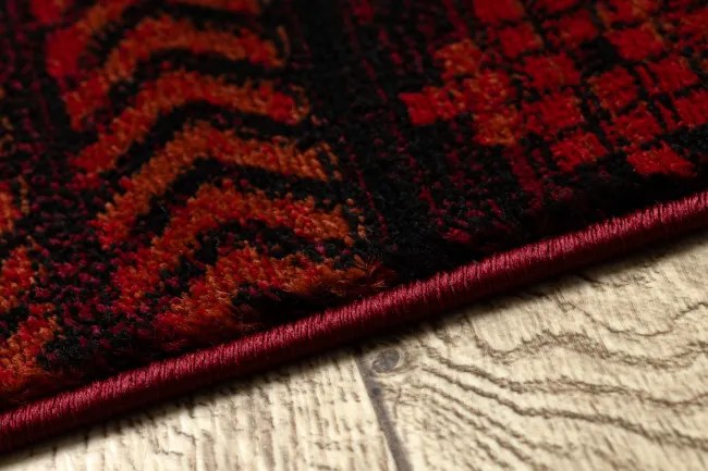 Koberec ORIENT 5132 so strapcami / orientálny, bordový / čierny