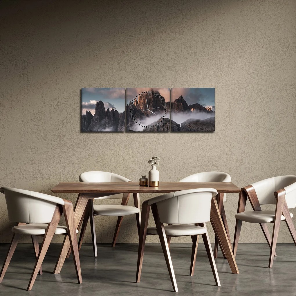 Obraz - Talianske dolomity schované v hmle (s hodinami) (90x30 cm)