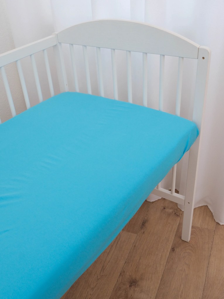 Jersey plachta do postieľky s elastanom Deluxe 70 x 140 cm – svetlomodrá