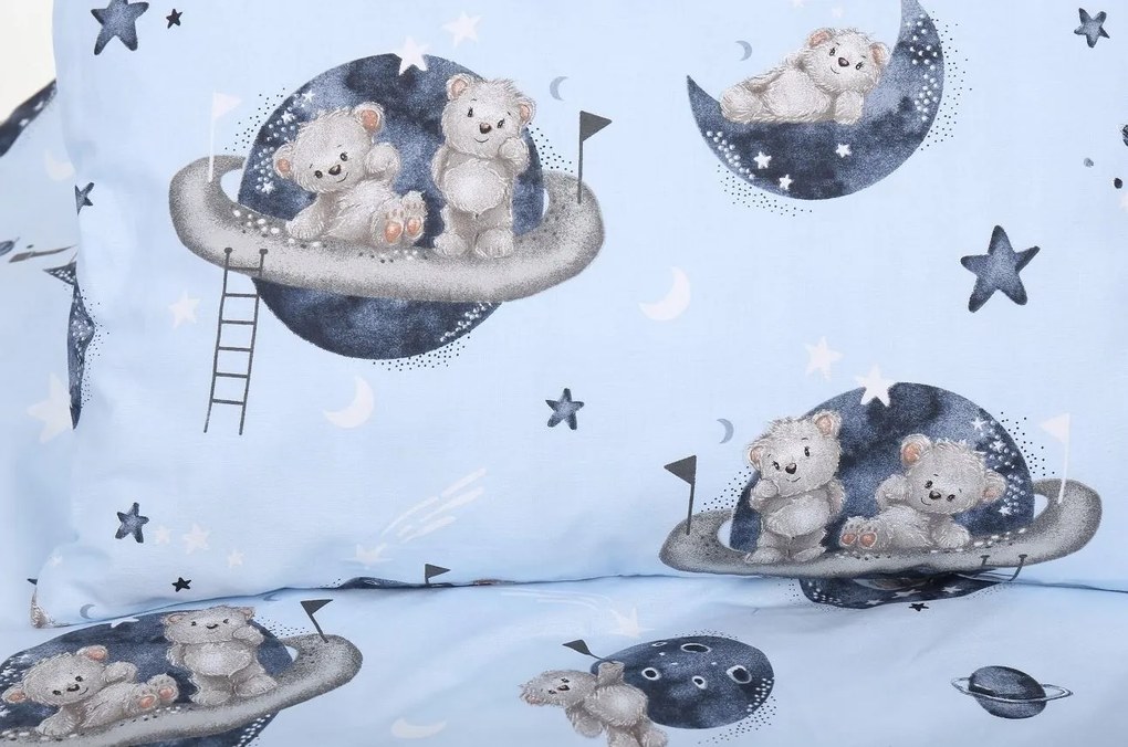 Detské bavlnené obliečky do postieľky 135x100 cm BABYMAM PREMIUM - Medvedíci vo vesmíre - modré