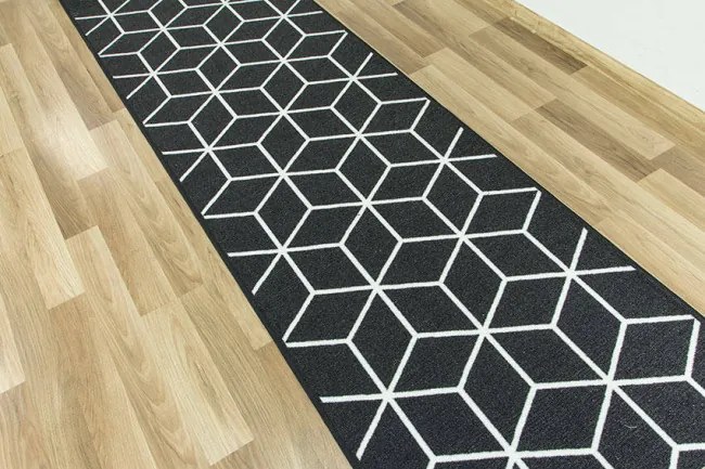 Protišmykový behúň cubes 29 - čierny