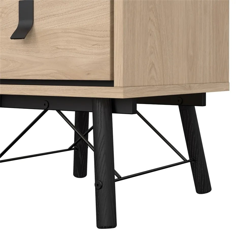 Nočný stolík v dekore duba v prírodnej farbe Ry – Tvilum