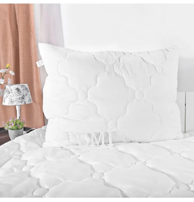 Vankúš 70 x 90 antialergický prešívaný EMI premium