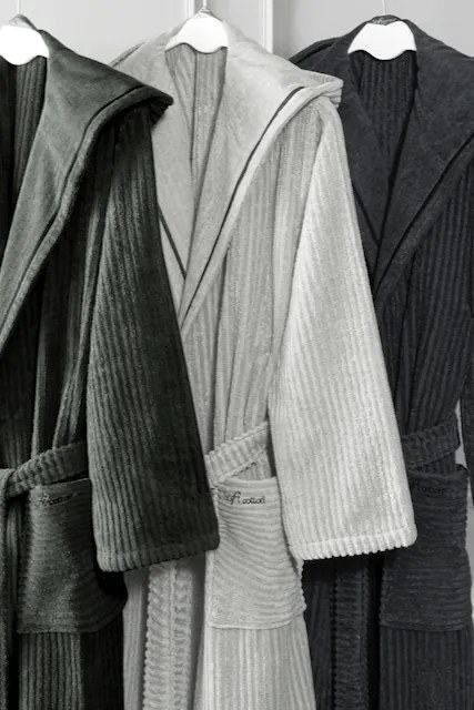 Soft Cotton Darčekové balenie županu, uteráku a osušky STRIPE