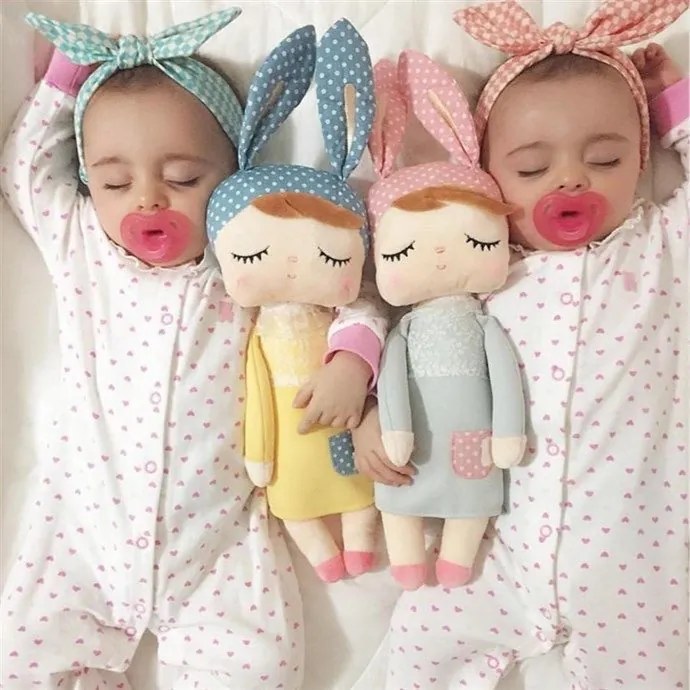 Spiaca Bábika Angela žltá 42 cm