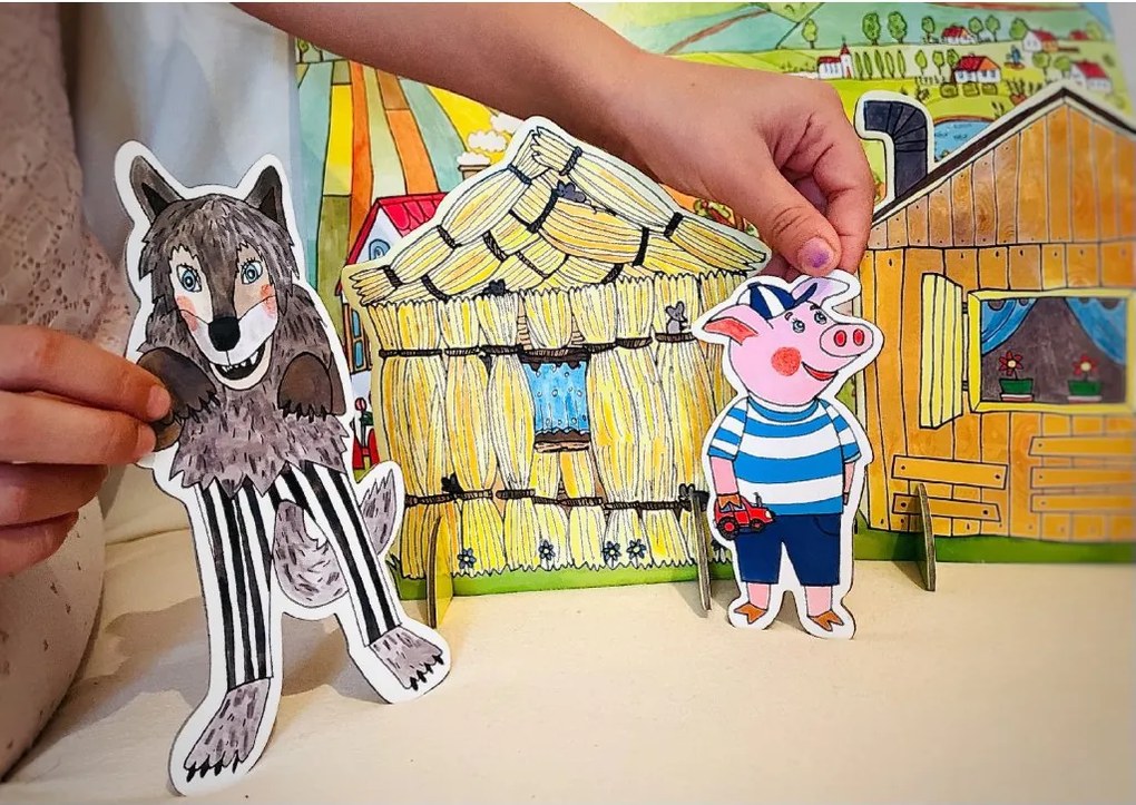MARIONETINO Bábky a kulisy k rozprávke O troch prasiatkach