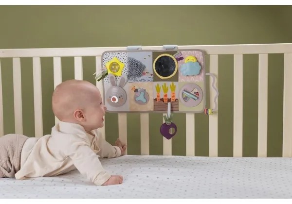 Taf Toys - Závesný pult do postieľky s melódiou Zahrada 3xAAA