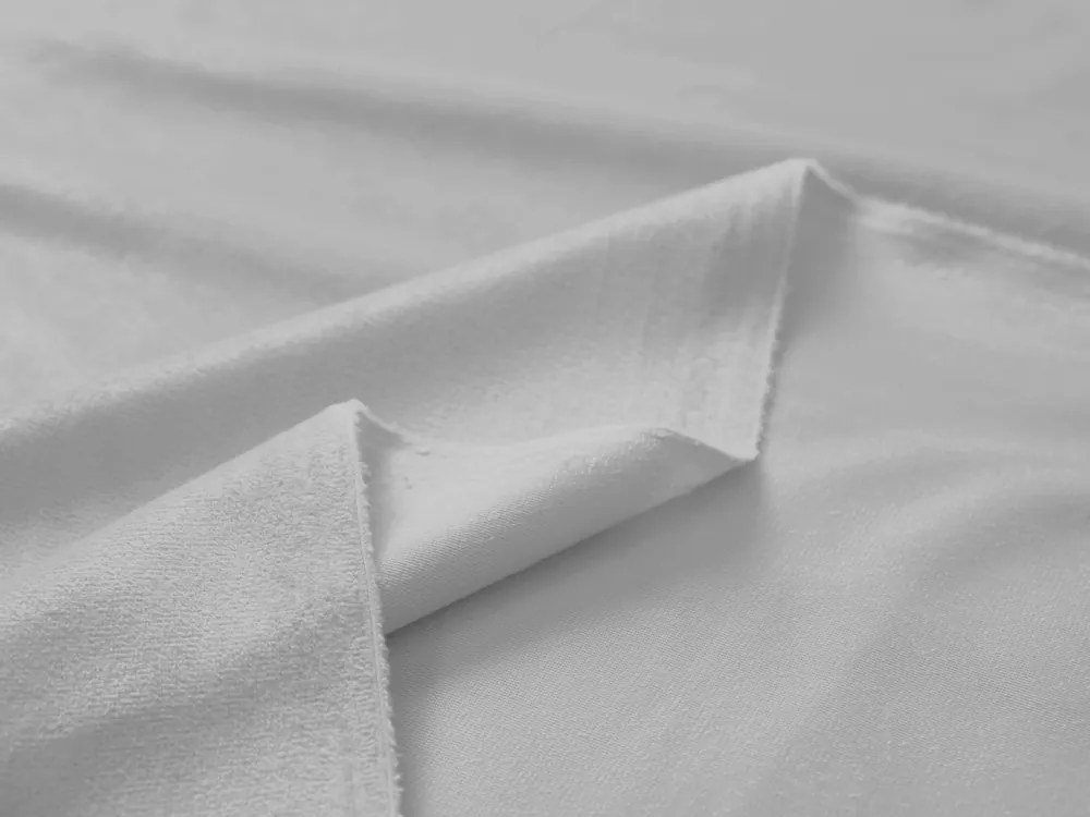 Biante Zamatový záves Velvet Prémium SVP-027 Svetlo sivý - šírka 135 cm 135x140 cm
