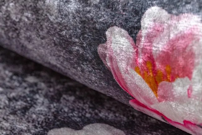 Protišmykový koberec / behúň ANDRE 28170 sivý / ružový