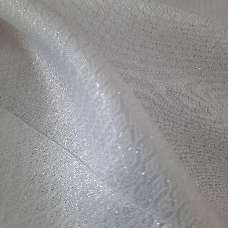 Luxusný obrus Jowita lurex 140 × 180 cm – biela/strieborná