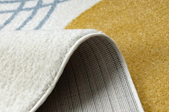 Koberec FUSION 7157 biely / zlatý