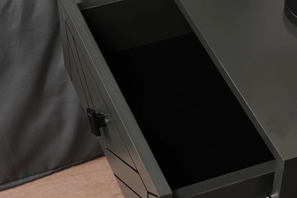 Nočný stolík Luana (antracit). Akcia -13%. Vlastná spoľahlivá doprava až k Vám domov. 1063083