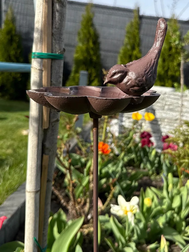 Zapichovacie napájadlo pre vtáky Flower, 91x19,5 cm, liatina, hnedá