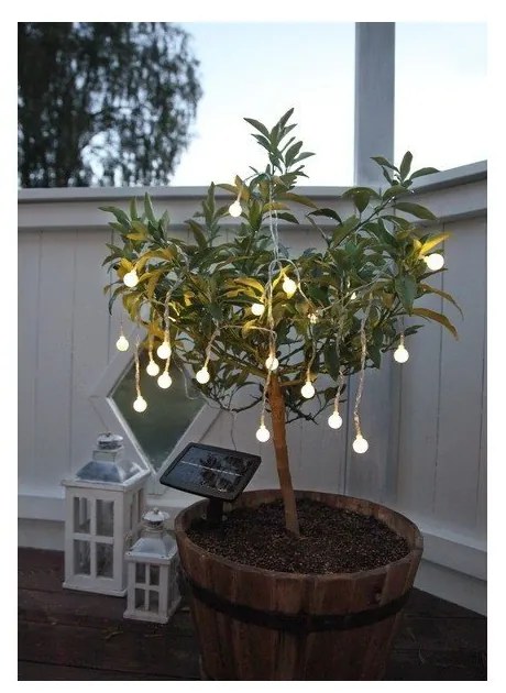 Solárna svetelná LED reťaz Star Trading Balls, dĺžka 4,75 m