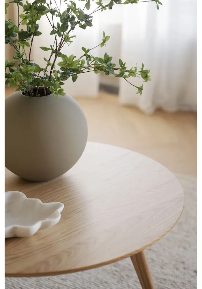 Okrúhly konferenčný stolík v dekore duba v prírodnej farbe 90x90 cm Yumi - Rowico