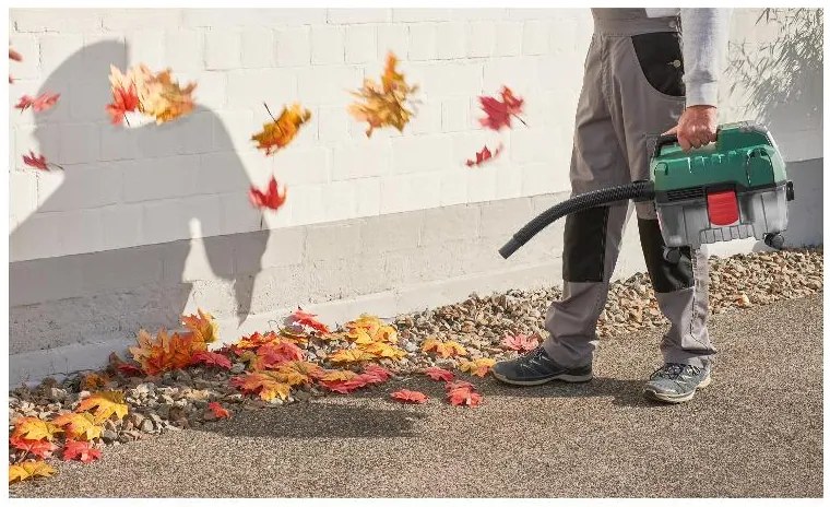 Parkside®  Aku vysávač na mokré a suché vysávanie Pawd 20-Li A1 + Akumulátor 20 V/4 Ah + Nabíjačka akumulátora 20 V/4,5 A  (800010426)