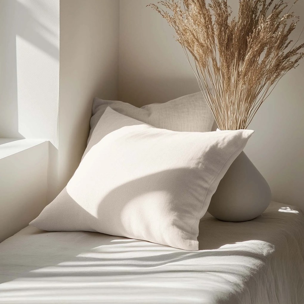 Goldea obliečka na vankúš z ľanovej zmesi - slonová kosť 30 x 50 cm