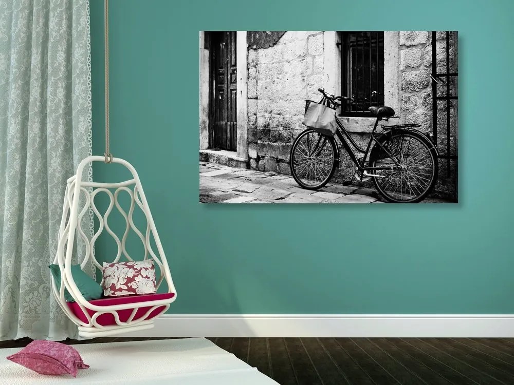 Obraz retro bicykel v čiernobielom prevedení - 90x60