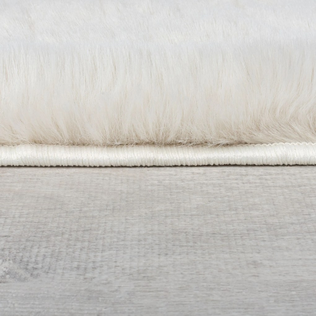 Flair Rugs, Kusový koberec Ivy Faux Fur Cream, 120x170, biela, obývacia izba