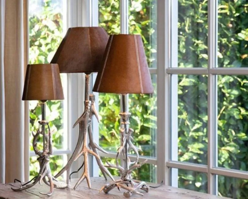 Strieborná pätice na stolnú lampu v tvare parohov M- 55 * 34 * 34cm
