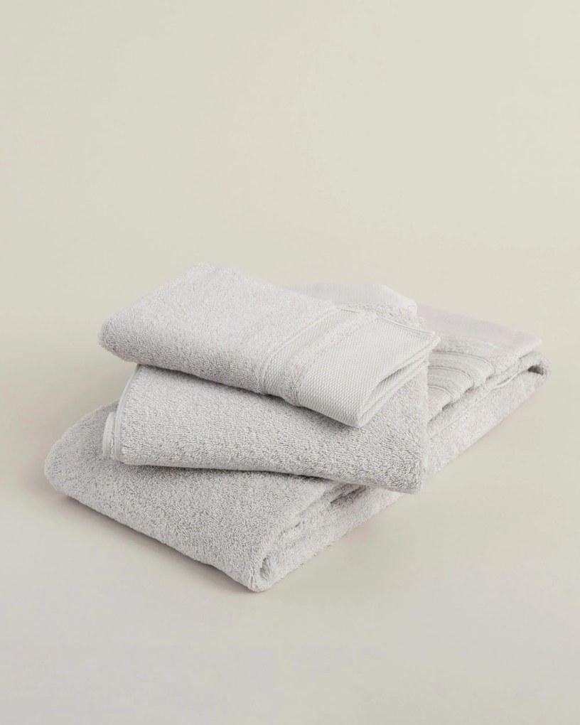 Uterák Essence 70x140 cm light grey