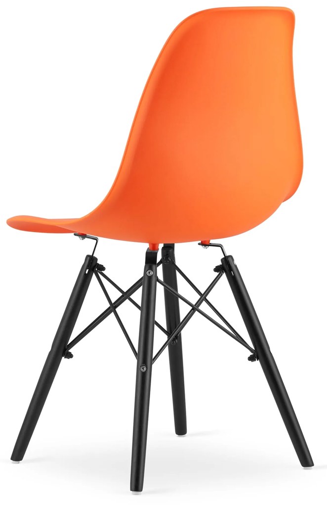 PreHouse OSAKA oranžová stolička / čierne nohy