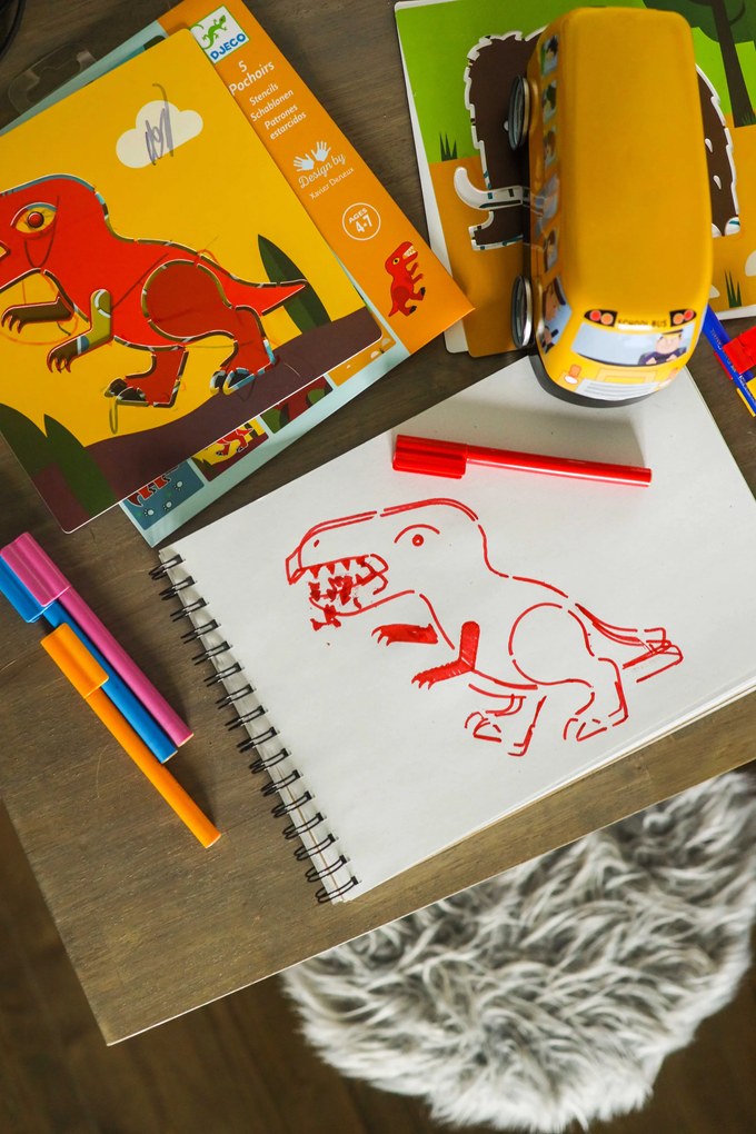 Kresliace šablóny – Dinosaury