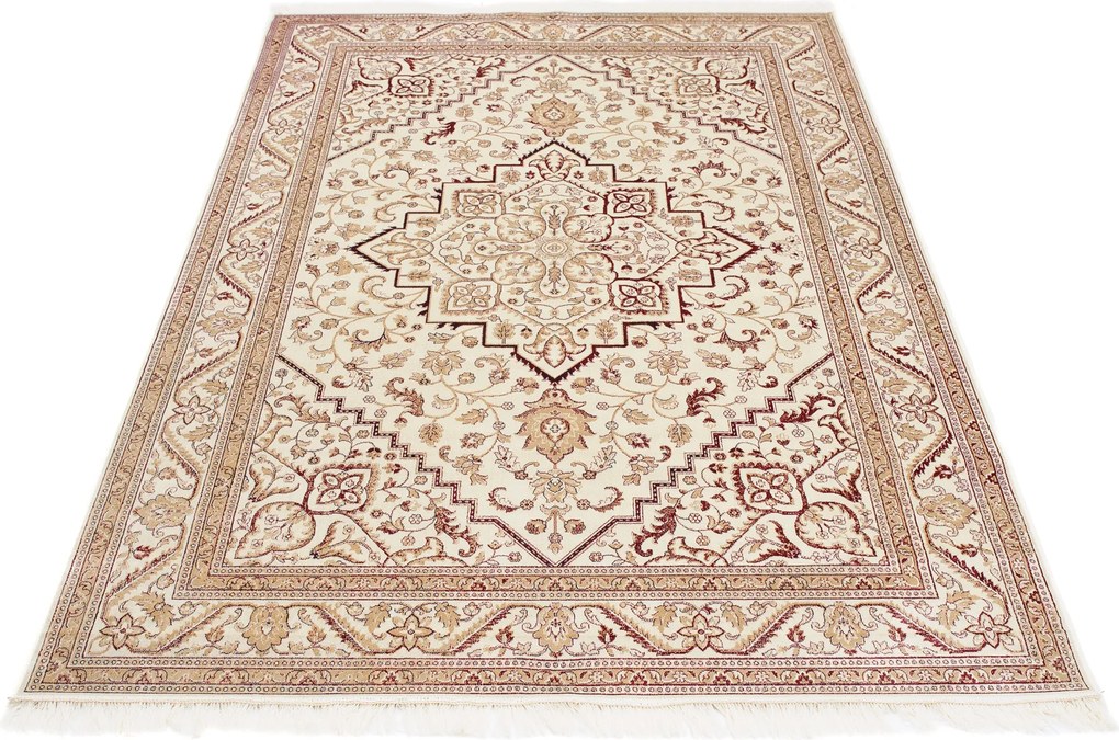 TA Koberec Isphahan 84412/56 slonovina/červená Rozmer: 160x230 cm