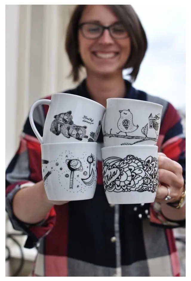 Bonami hrnček z limitovanej edície Domov tu od Bumpkin Tattoo, 260 ml