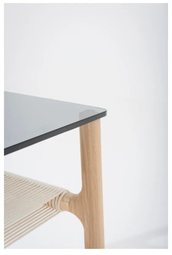 Odkladací stolík z masívneho dubového dreva Gazzda Fawn