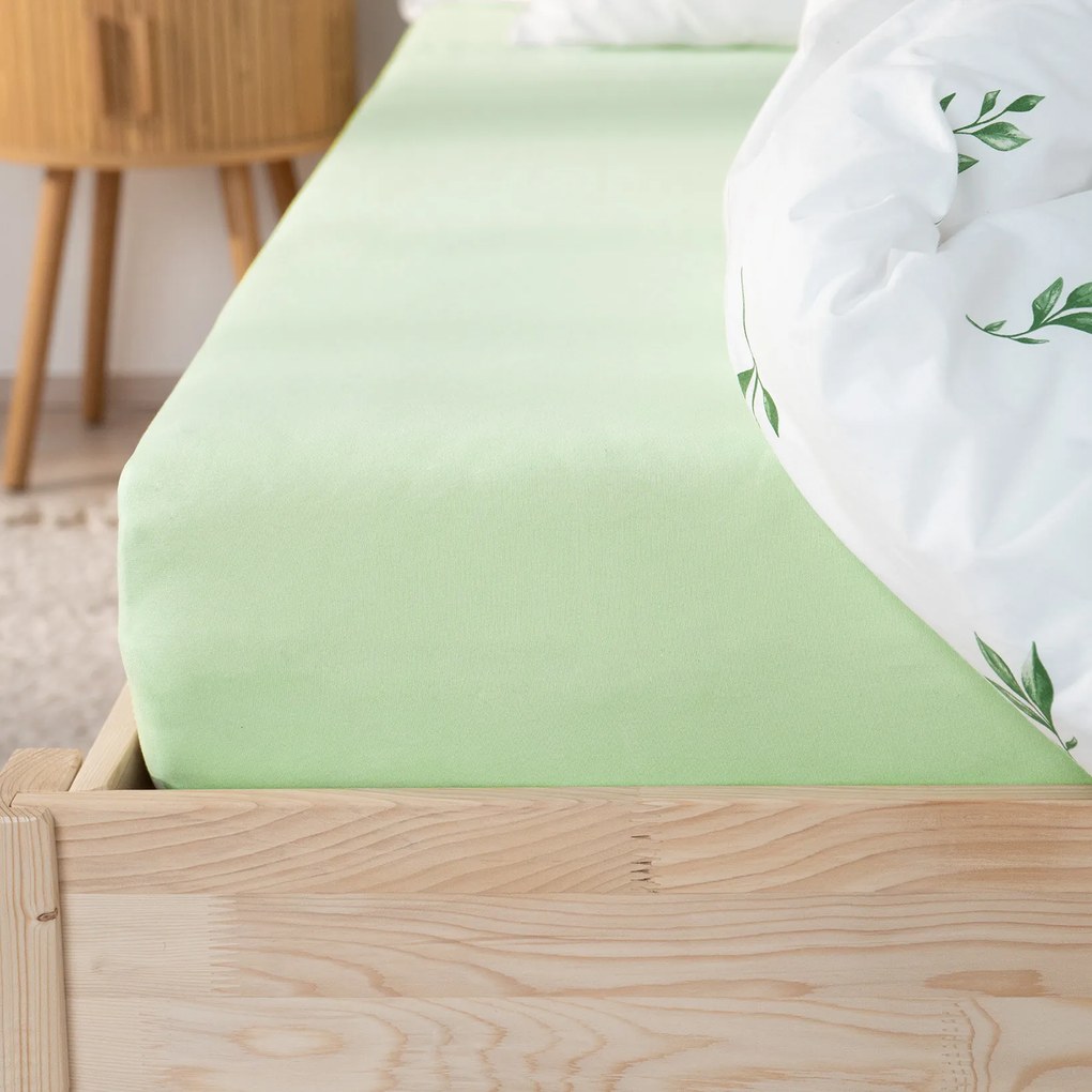 Goldea jersey elastická plachta - svetlo zelená 90 x 200 cm