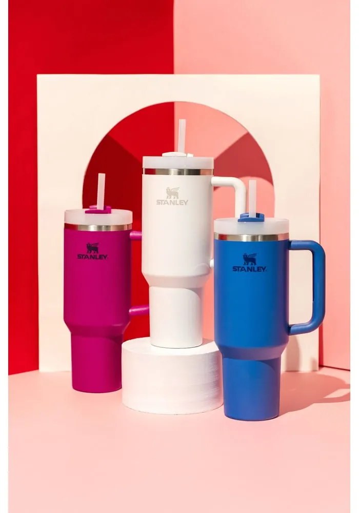 Biela termoska so slamkou z nehrdzavejúcej ocele 1,18 l Quencher H2.0 FlowState Tumbler Frost – Stanley