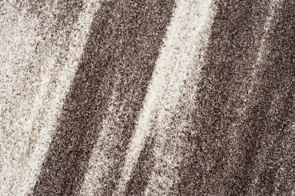 TA Koberec K206A SVETLOHNEDÉ SARI 3UX Rozmer: 70x250 cm