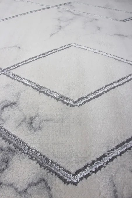 Koberec DIANOND K4421S strieborný