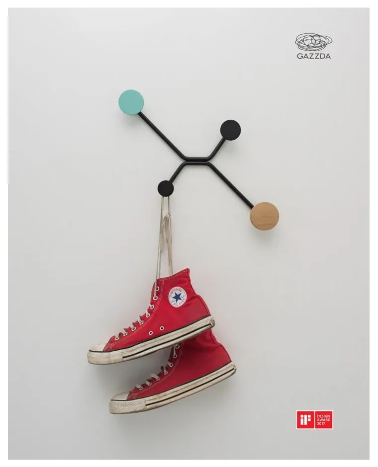 Čierny nástenný vešiak s ružovým detailom Gazzda Hook