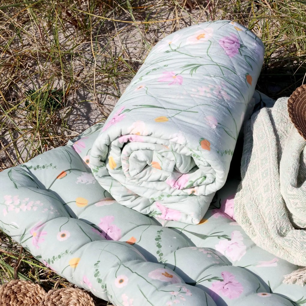 Chic Antique Prešívaný prehoz Aix Flowers Verte 180 × 130 cm
