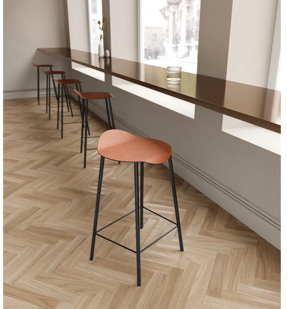 Koňakovohnedá kožená barová stolička Flamingo Bull – LIND DNA