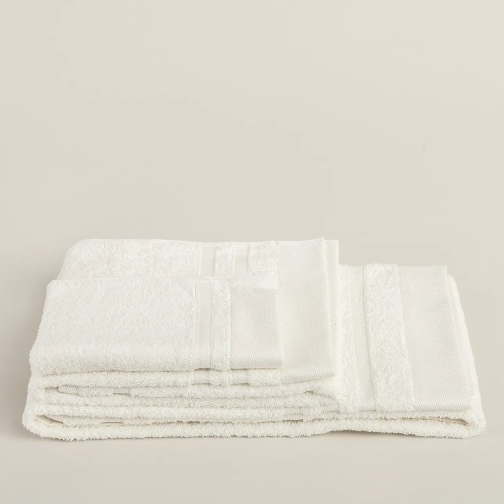 Uterák Essence 70x140 cm pure white