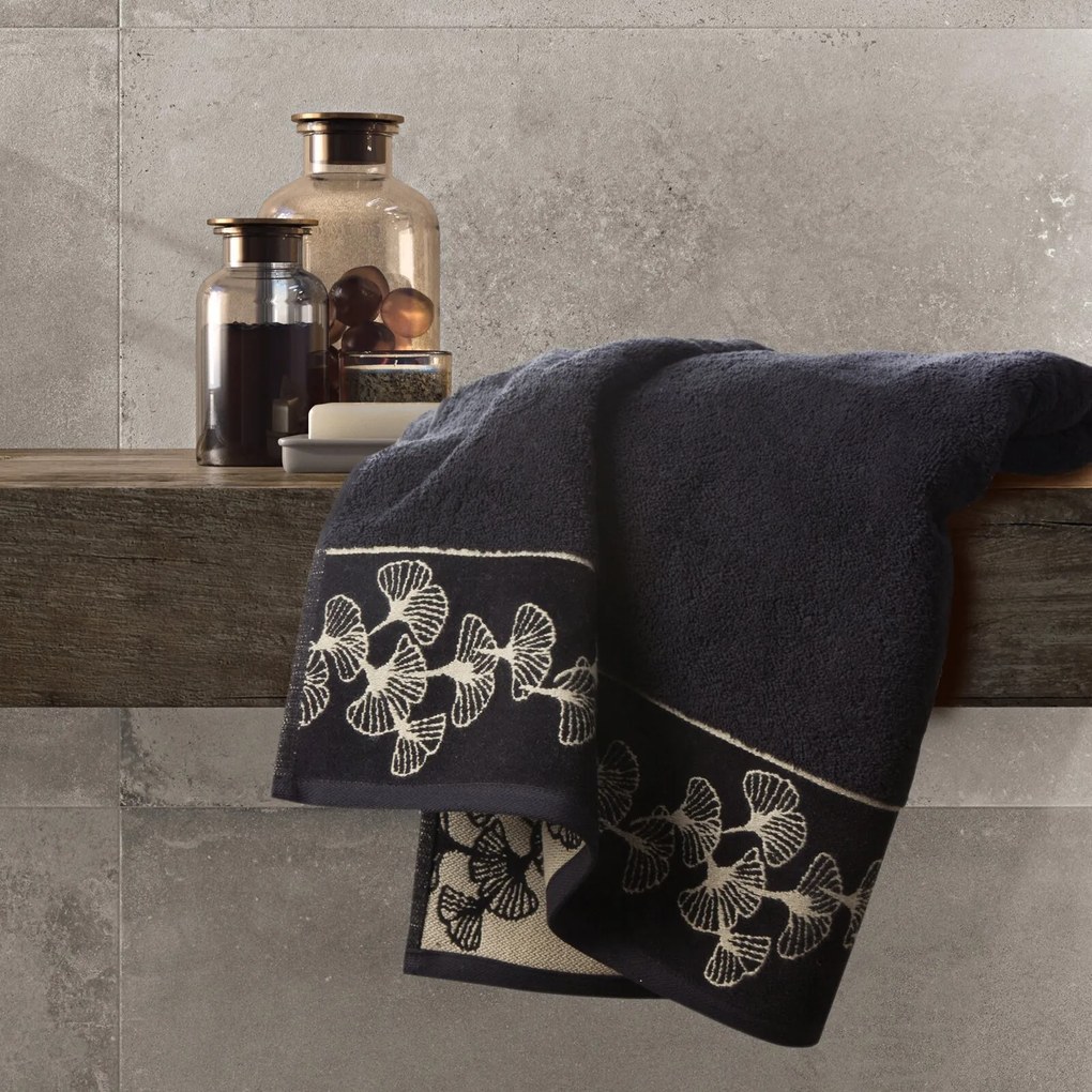 BAVLNENÝ UTERÁK LIMITED COLLECTION VICTORIA10 70X140 CM ČIERNA