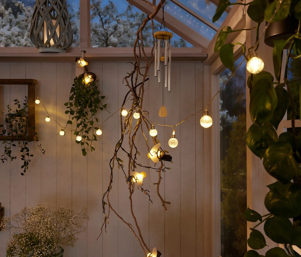 Solárny lampáš, pletený