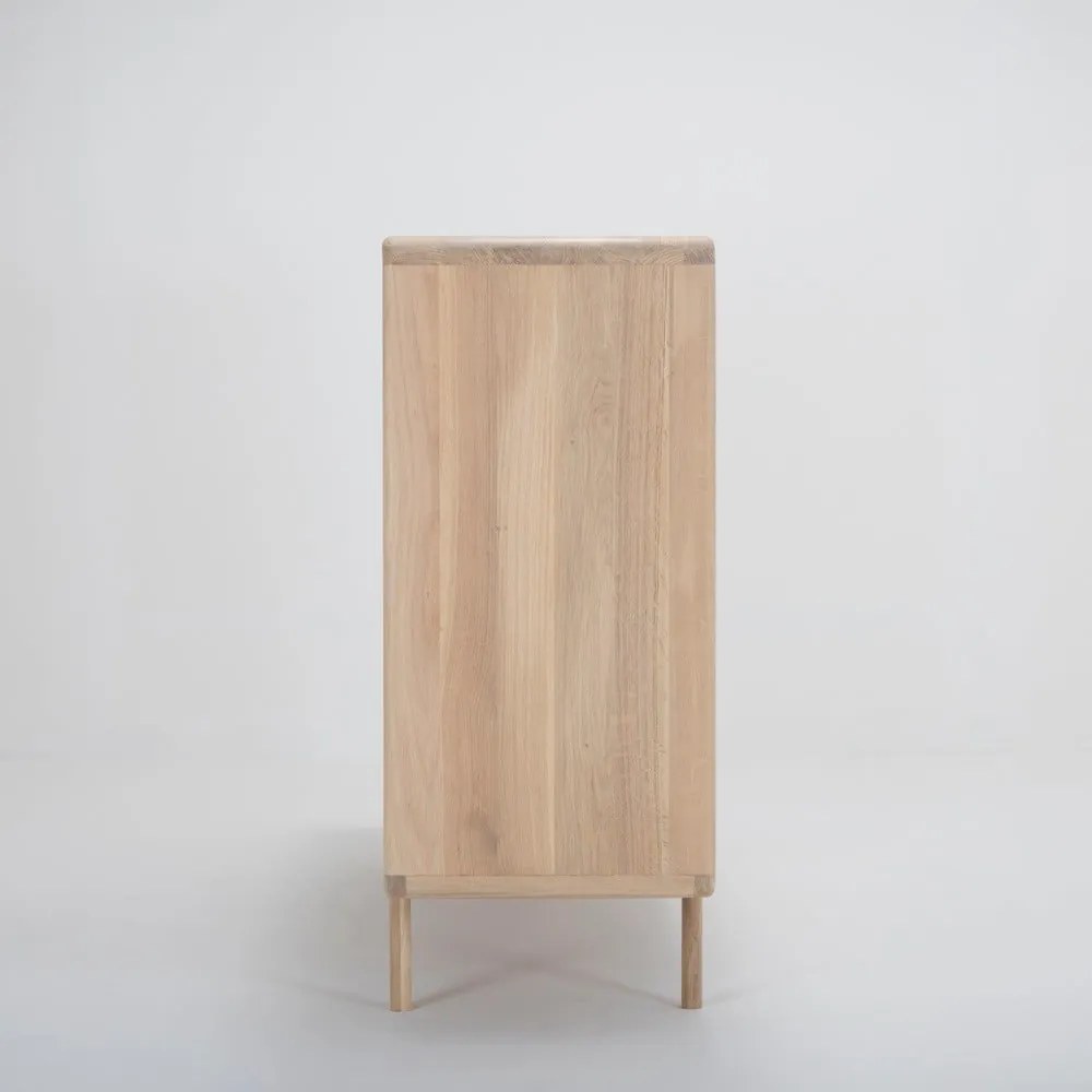 Komoda z masívneho dubového dreva s 3 zásuvkami Gazzda Fawn, šírka 180 cm