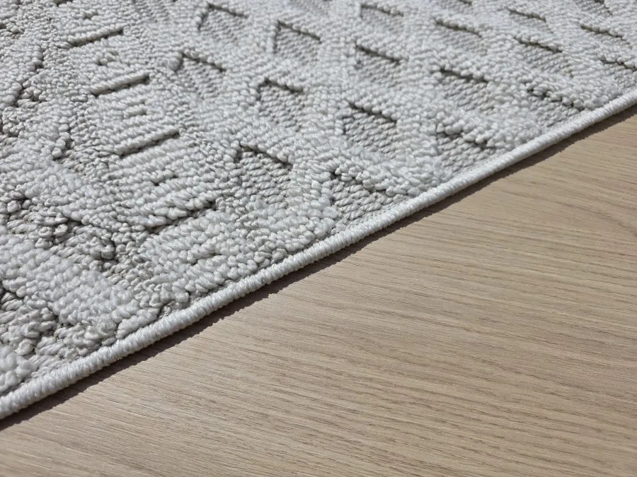 DC Koberec Milano 027 krémová Rozmer: 140×190 cm