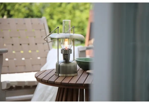 Markslöjd 108894-LED Stmievateľná nabíjacia lampa FANOS LED/2,5W/3,7V 4000 mAh IP44 mosadz