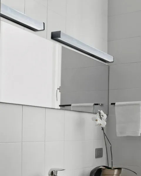 LED nástenné svietidlo Peter 60 3000 chróm