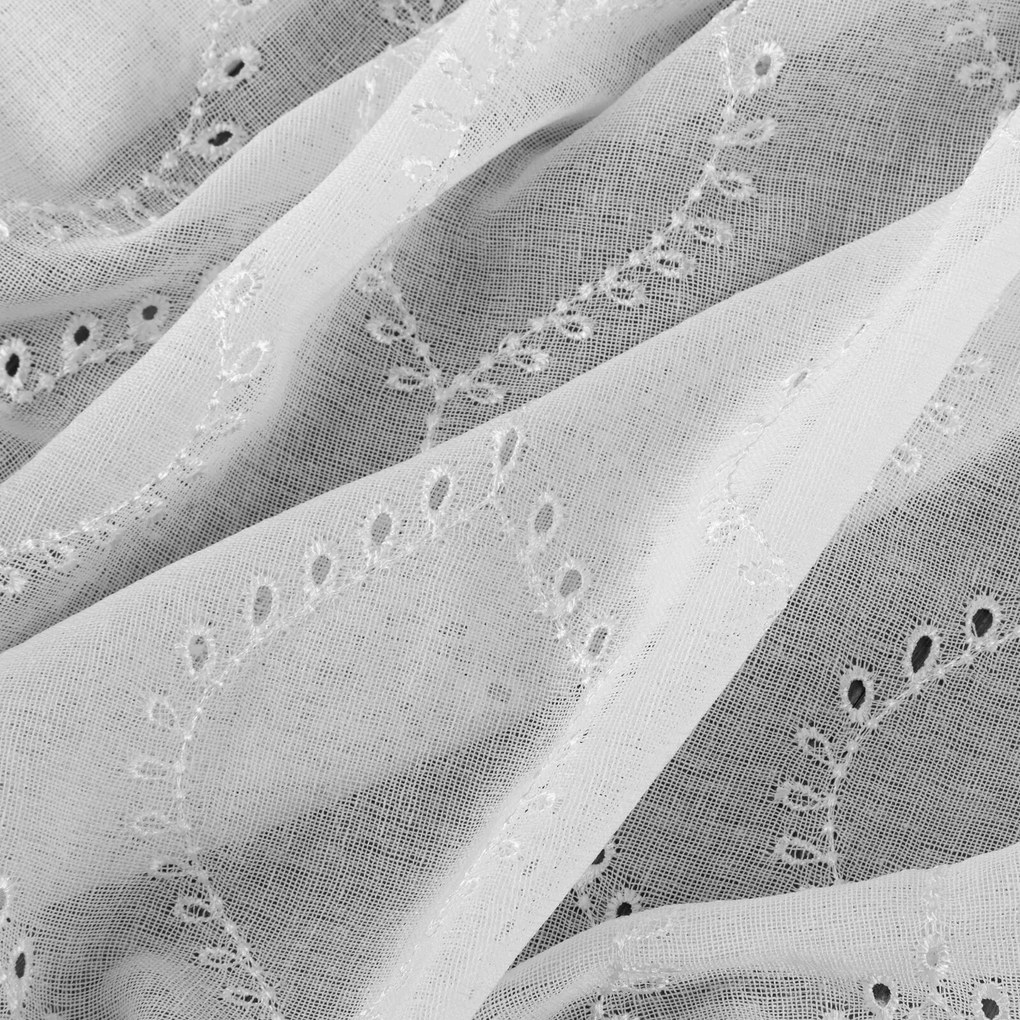 ZÁCLONA NA KRÚŽKOCH RAYA 140X250 CM VZOROVANÁ